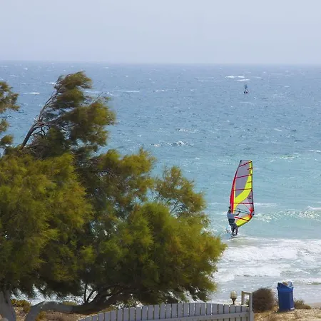 Pyrgis アパート *